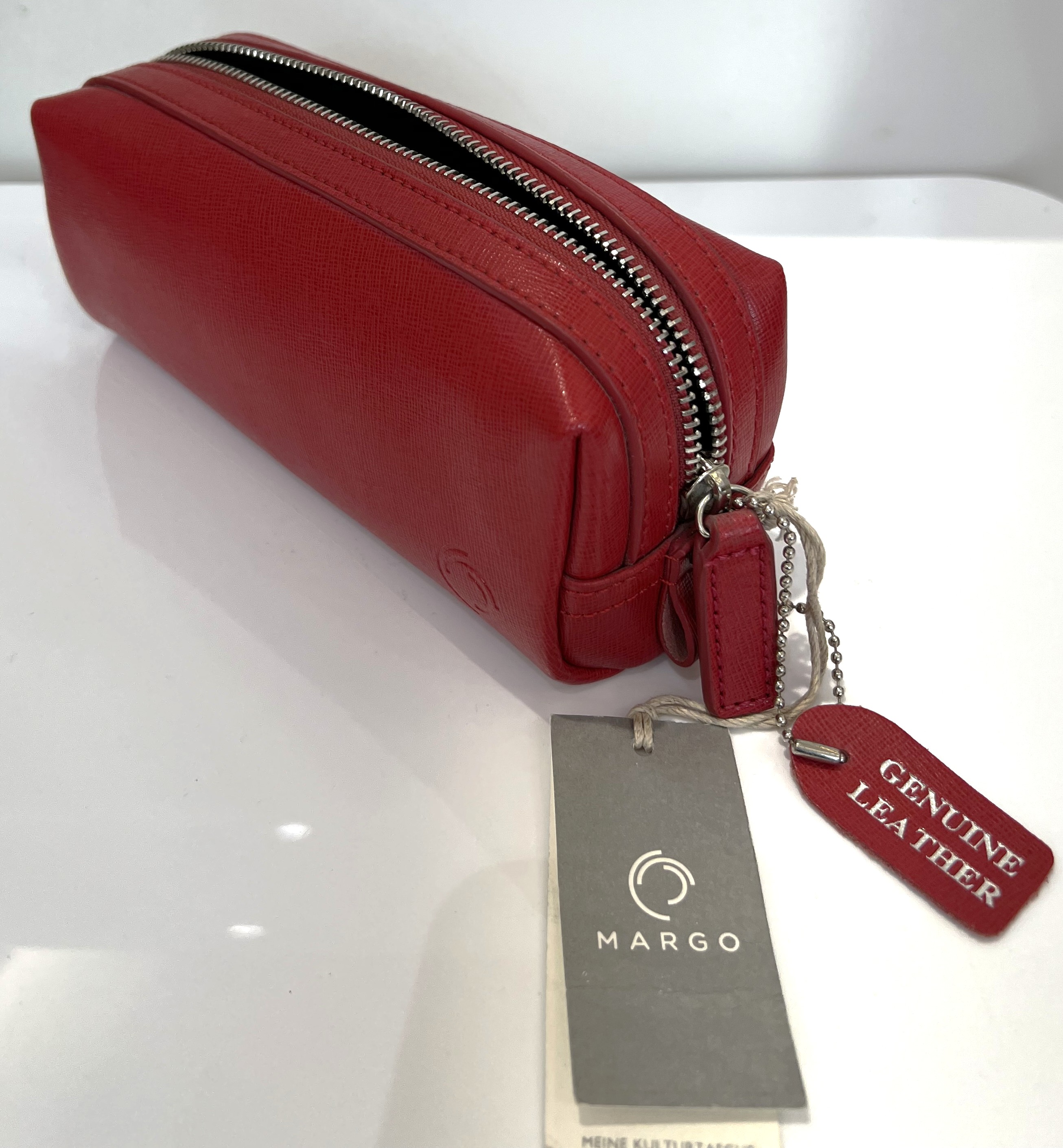 IMG_5200 Margo Kosmetiktasche, rotes Leder