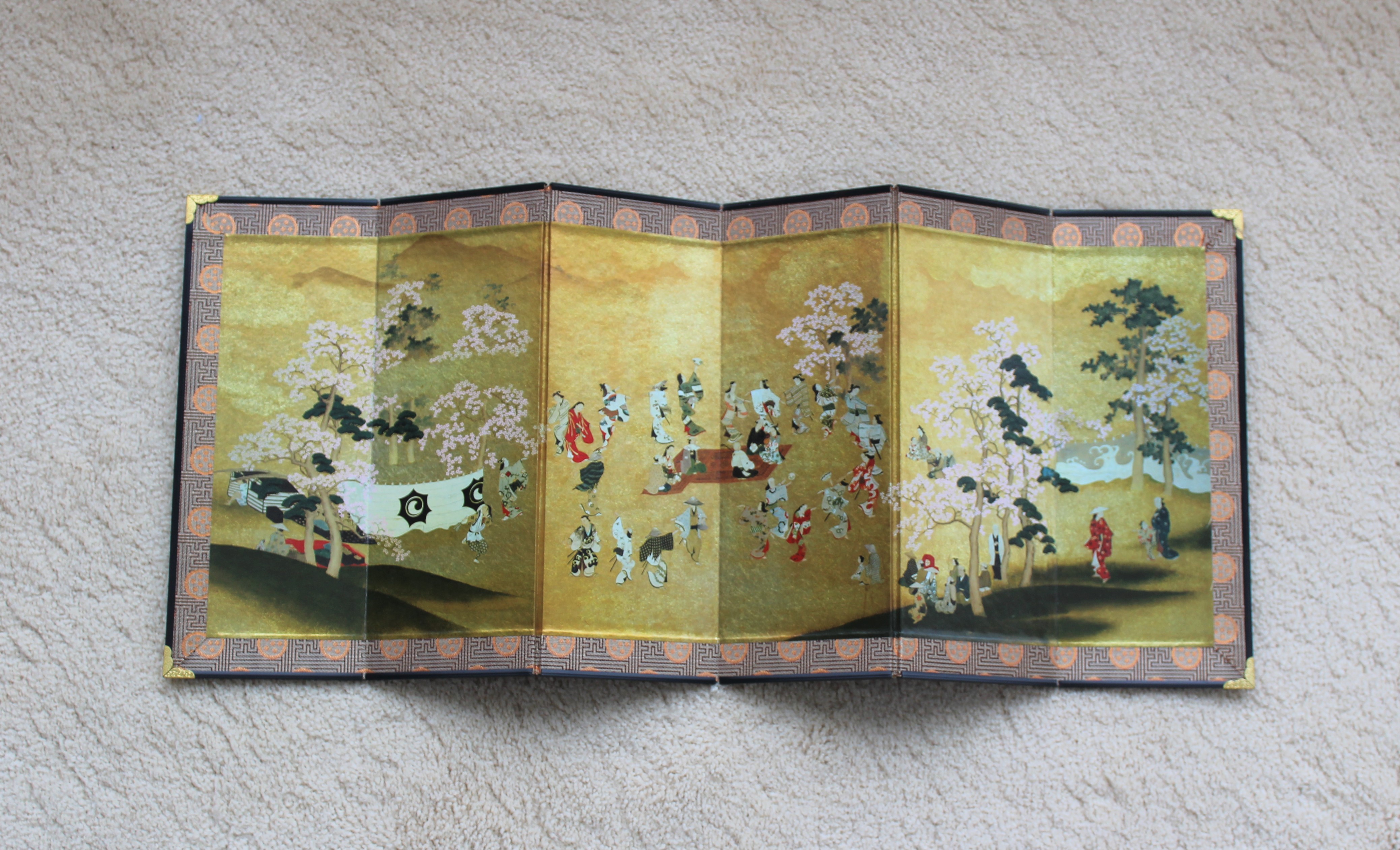 5563 Japanischer Faltschirm Gold