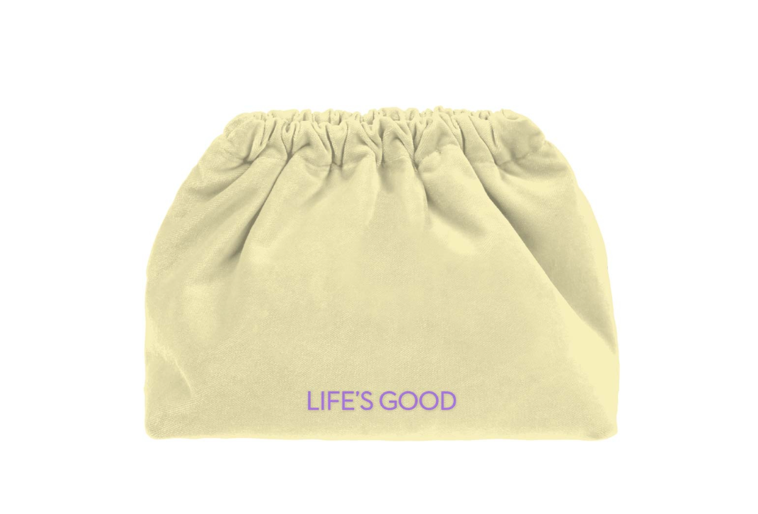 Screenshot-2025-05-08-103937 LIFE'S GOOD, Clutch aus Samt