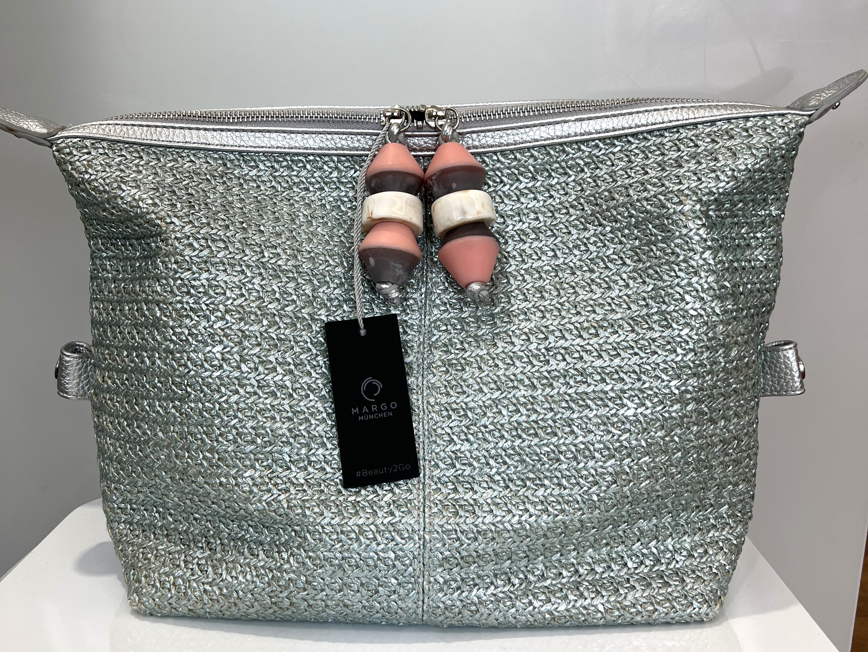 IMG_5205 Margo Kosmetiktasche, silber