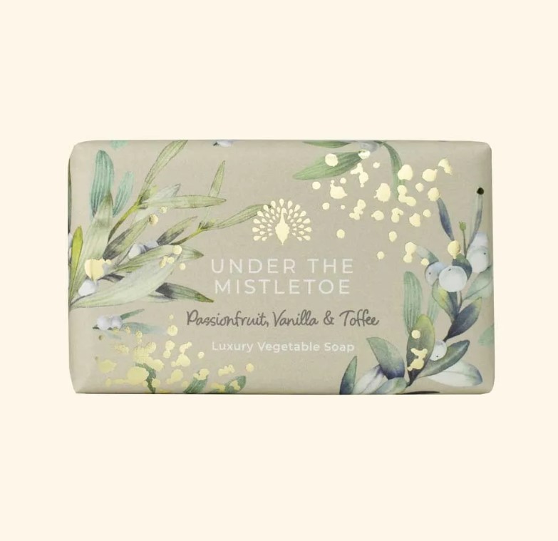 Under the Mistletoe Seife