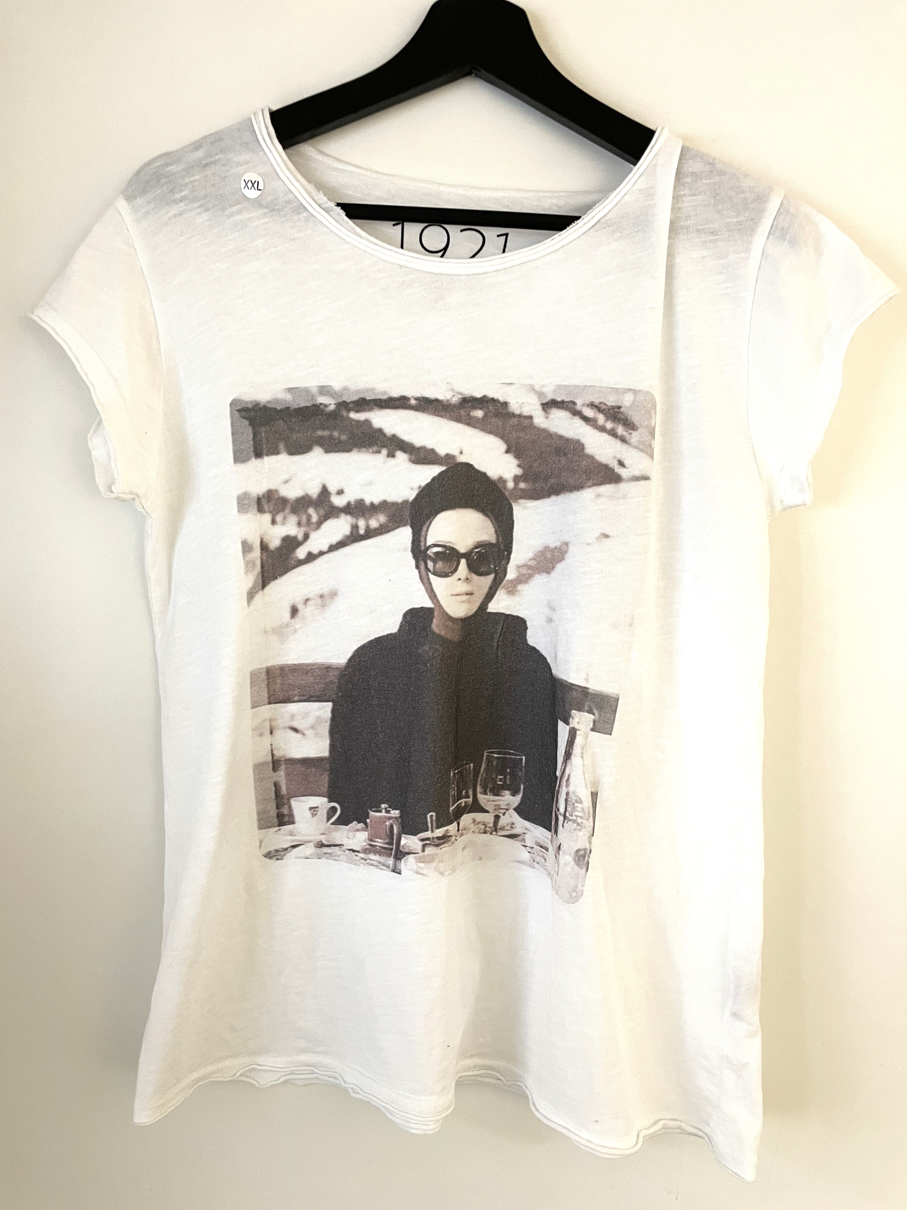 Audrey Hepburn Größe: XXL