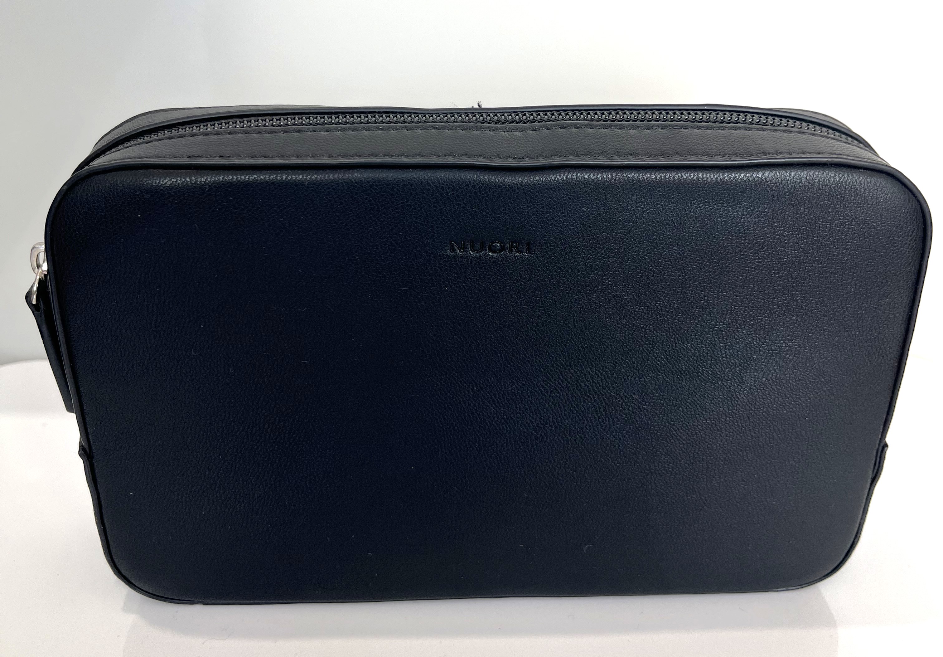 IMG_0740 Nuori, Kosmetiktasche Leder, schwarz