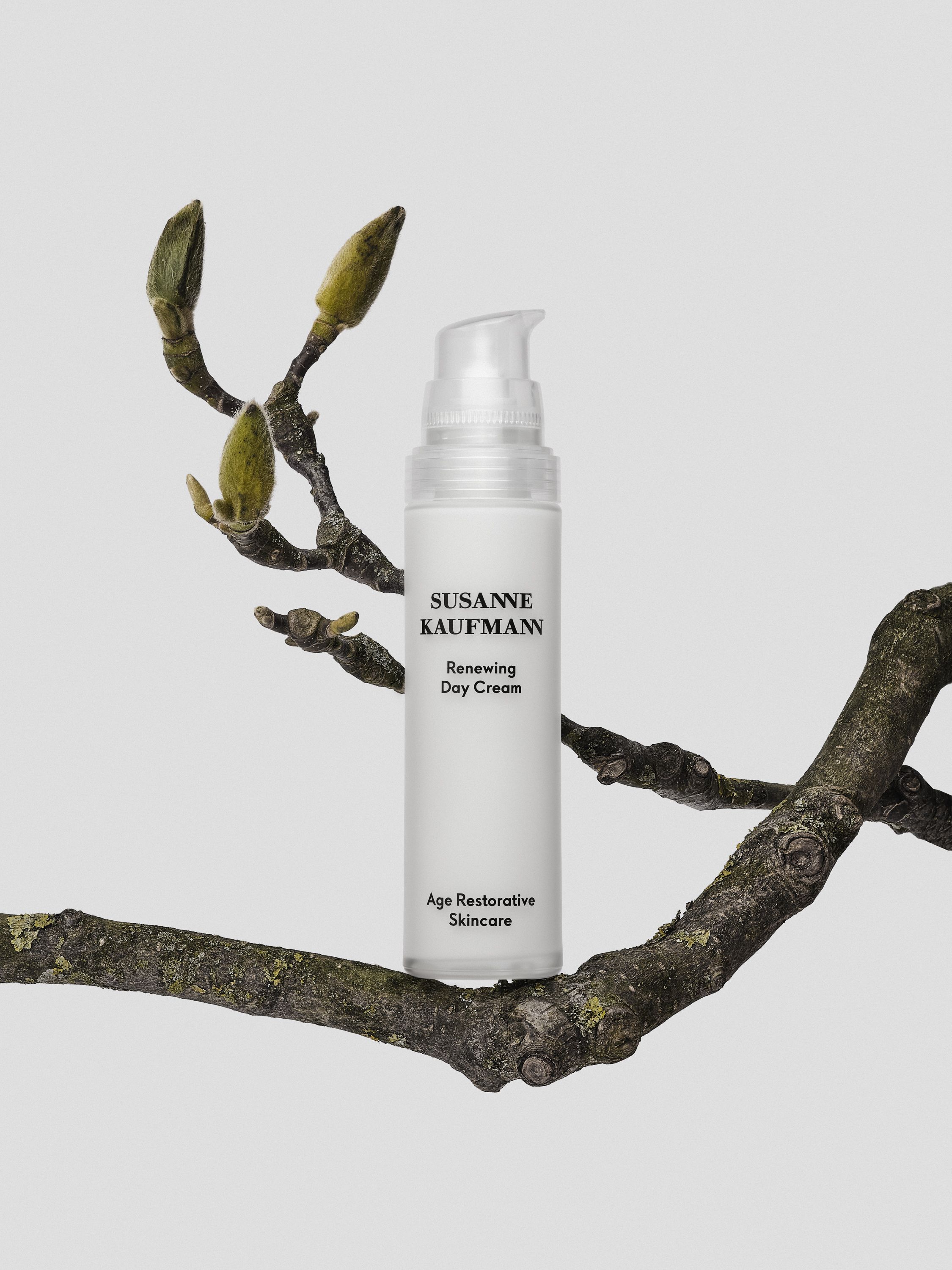 Age Restorative Renewing Day Cream